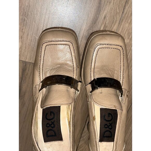 DOLCE & GABBANA  Vintage Beige Leather Square-Toe Slip-On Heeled Loafers Women's - Picture 6 of 10